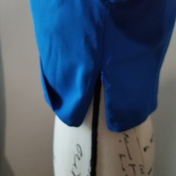 LONG Blue SLEEVES BLOUSE.. - Picture 8 of 16